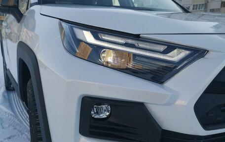 Toyota RAV4, 2023 год, 3 900 000 рублей, 8 фотография