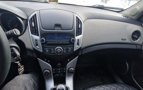 Chevrolet Cruze II, 2013 год, 980 000 рублей, 18 фотография