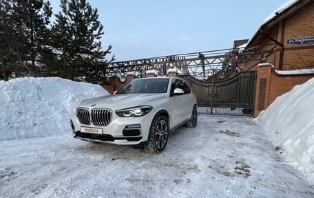 BMW X5, 2019 год, 6 445 000 рублей, 2 фотография