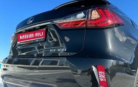Lexus RX IV рестайлинг, 2018 год, 3 950 000 рублей, 26 фотография