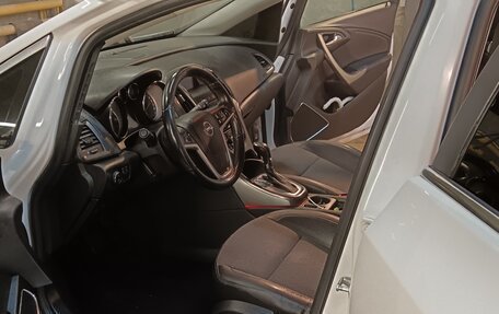 Opel Astra J, 2011 год, 1 000 000 рублей, 14 фотография