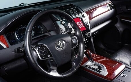 Toyota Camry, 2011 год, 1 999 000 рублей, 11 фотография