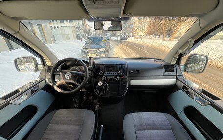 Volkswagen Multivan T5, 2006 год, 1 390 000 рублей, 32 фотография