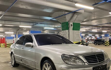 Mercedes-Benz S-Класс, 2002 год, 560 000 рублей, 3 фотография
