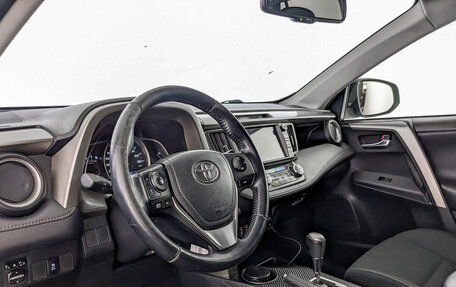 Toyota RAV4, 2014 год, 1 945 000 рублей, 16 фотография