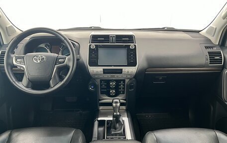 Toyota Land Cruiser Prado 150 рестайлинг 2, 2018 год, 5 100 000 рублей, 14 фотография