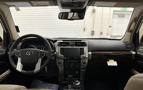 Toyota 4Runner V, 2024 год, 7 645 000 рублей, 10 фотография