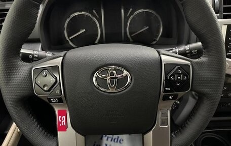Toyota 4Runner V, 2024 год, 7 645 000 рублей, 27 фотография