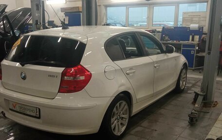 BMW 1 серия, 2011 год, 923 000 рублей, 3 фотография