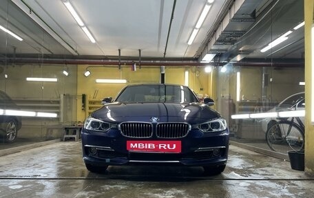 BMW 3 серия, 2011 год, 2 100 000 рублей, 2 фотография