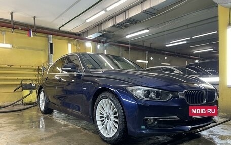 BMW 3 серия, 2011 год, 2 100 000 рублей, 3 фотография