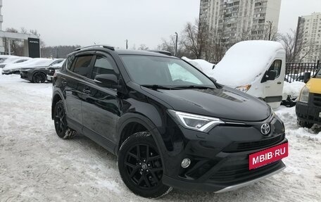Toyota RAV4, 2018 год, 2 917 000 рублей, 4 фотография