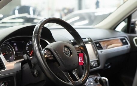 Volkswagen Touareg III, 2011 год, 2 559 000 рублей, 5 фотография