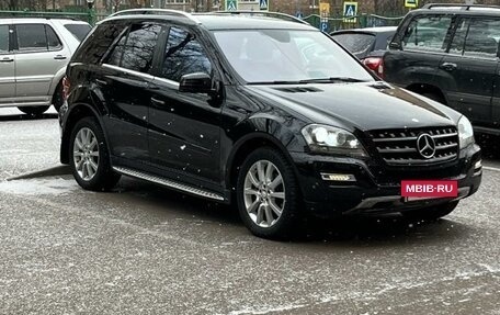 Mercedes-Benz M-Класс, 2011 год, 2 000 000 рублей, 2 фотография