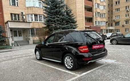 Mercedes-Benz M-Класс, 2011 год, 2 000 000 рублей, 3 фотография