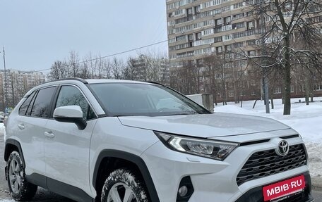 Toyota RAV4, 2021 год, 3 500 000 рублей, 8 фотография