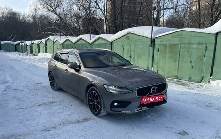 Volvo V60 II, 2019 год, 3 000 000 рублей, 3 фотография