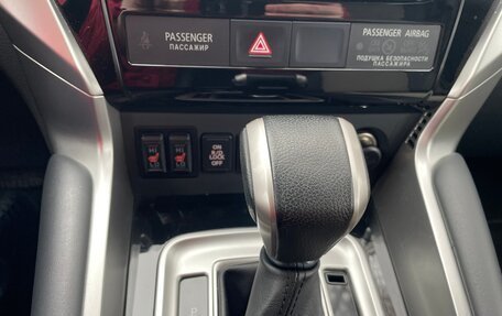 Mitsubishi Pajero Sport III рестайлинг, 2018 год, 4 250 000 рублей, 24 фотография