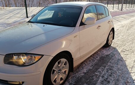 BMW 1 серия, 2011 год, 1 025 000 рублей, 8 фотография
