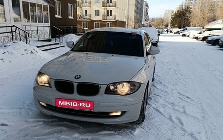 BMW 1 серия, 2011 год, 1 025 000 рублей, 2 фотография