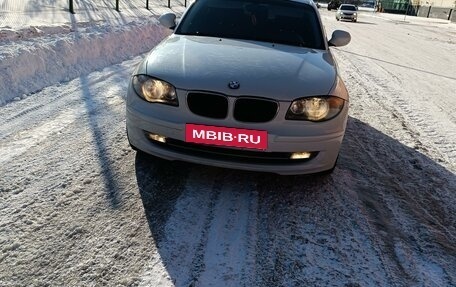 BMW 1 серия, 2011 год, 1 025 000 рублей, 23 фотография