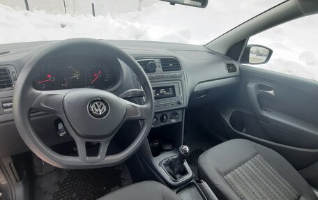 Volkswagen Polo VI (EU Market), 2017 год, 1 300 000 рублей, 4 фотография