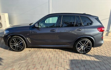 BMW X5, 2019 год, 8 990 000 рублей, 2 фотография