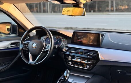 BMW 5 серия, 2019 год, 3 880 000 рублей, 10 фотография