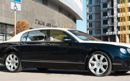 Bentley Continental Flying Spur, 2011 год, 4 900 000 рублей, 5 фотография