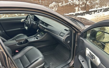 Lexus CT I рестайлинг, 2013 год, 1 950 000 рублей, 12 фотография