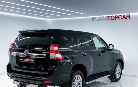 Toyota Land Cruiser Prado 150 рестайлинг 2, 2015 год, 3 680 000 рублей, 2 фотография