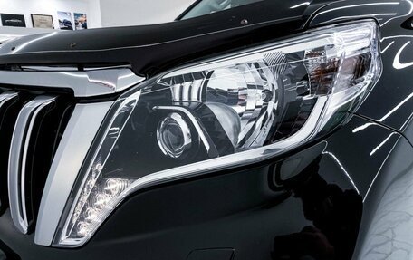 Toyota Land Cruiser Prado 150 рестайлинг 2, 2015 год, 3 680 000 рублей, 8 фотография