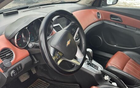 Chevrolet Cruze II, 2011 год, 770 000 рублей, 8 фотография