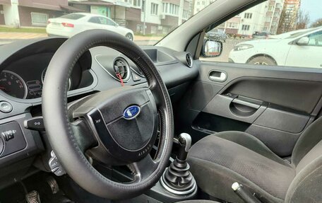 Ford Fiesta, 2005 год, 438 000 рублей, 12 фотография