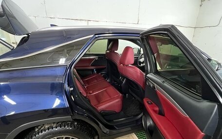 Lexus RX IV рестайлинг, 2017 год, 5 650 000 рублей, 3 фотография