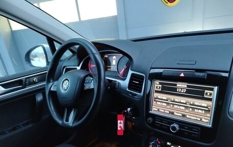 Volkswagen Touareg III, 2010 год, 2 085 000 рублей, 9 фотография