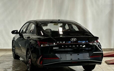 Hyundai Elantra, 2023 год, 2 750 000 рублей, 4 фотография