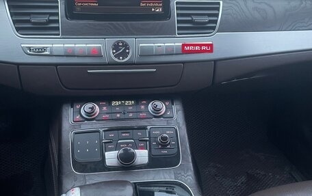 Audi A8, 2011 год, 2 590 000 рублей, 34 фотография
