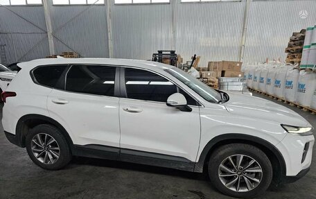 Hyundai Santa Fe IV, 2019 год, 2 800 000 рублей, 2 фотография