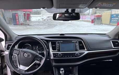 Toyota Highlander III, 2014 год, 3 600 000 рублей, 9 фотография