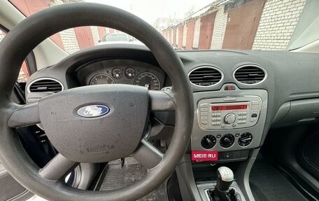 Ford Focus II рестайлинг, 2005 год, 450 000 рублей, 18 фотография