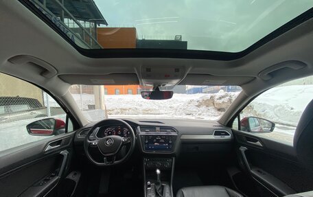 Volkswagen Tiguan II, 2018 год, 2 980 000 рублей, 19 фотография