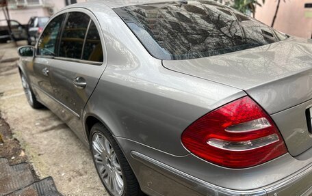 Mercedes-Benz E-Класс, 2003 год, 810 000 рублей, 3 фотография