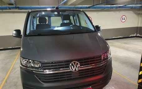 Volkswagen Transporter T6 рестайлинг, 2020 год, 4 600 000 рублей, 8 фотография