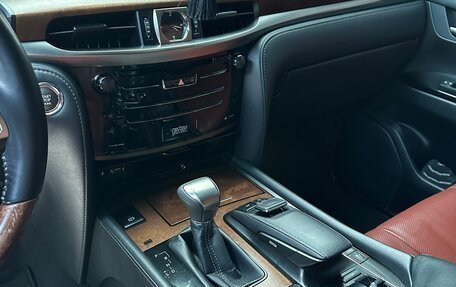 Lexus LX III, 2017 год, 6 999 999 рублей, 10 фотография