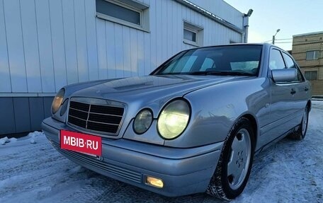 Mercedes-Benz E-Класс, 1998 год, 500 000 рублей, 12 фотография
