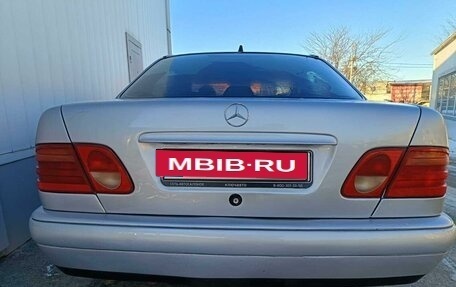 Mercedes-Benz E-Класс, 1998 год, 500 000 рублей, 28 фотография