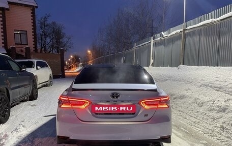 Toyota Camry, 2022 год, 3 600 000 рублей, 9 фотография