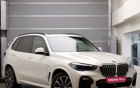 BMW X5, 2019 год, 6 770 000 рублей, 3 фотография