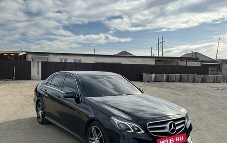 Mercedes-Benz E-Класс, 2013 год, 1 900 000 рублей, 3 фотография